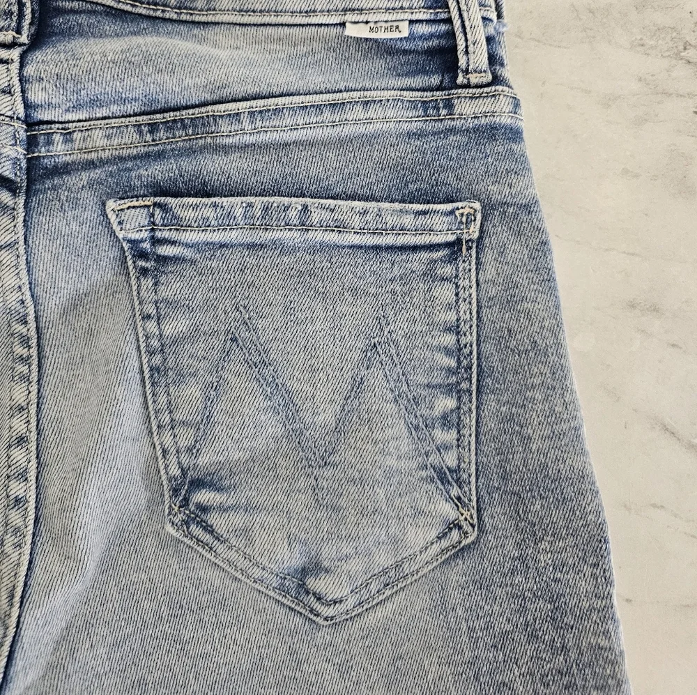 MOTHER The Insider‎ Crop Step Fray Flare High Blue Distressed Jeans 26 Preowned